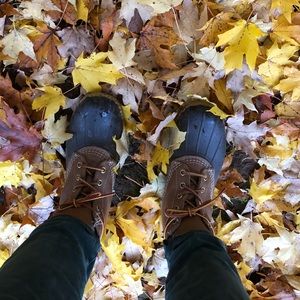 Women LL Bean 6” tan/brown duck boots size 7